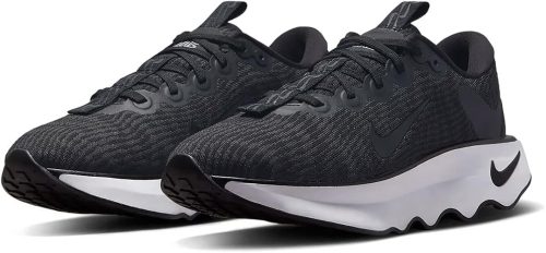 ナイキ(NIKE) モティバ