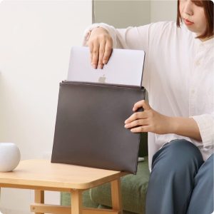 MacBookケースのおすすめ21選。持ち運びやすいモデルもご紹介