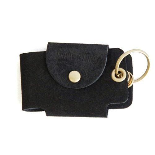 ミネトンカ(MINNETONKA) スエードボタンキーケース