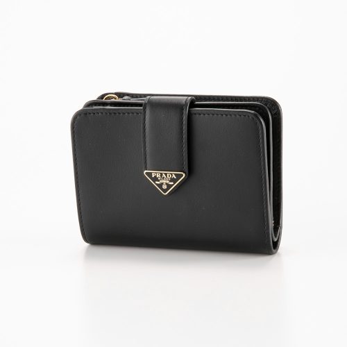 ロック風　プラダ　PRADA 二つ折り財布　スタッズ　シティカーフ　レザー ロック風 プラダ PRADA 二つ折り財布 スタッズ シティカーフ