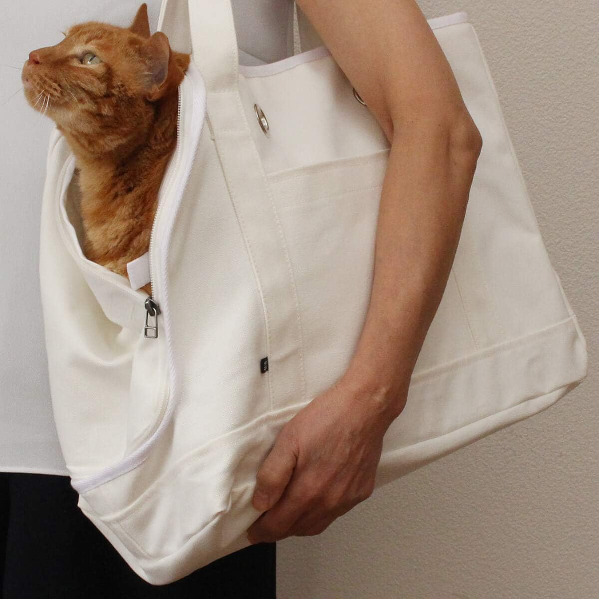 猫用キャリーバッグのおすすめ15選。愛猫を入れやすい製品もご紹介