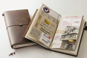 トラベラーズノート・旅ノートのおすすめ7選。旅の思い出を記録できるアイテム