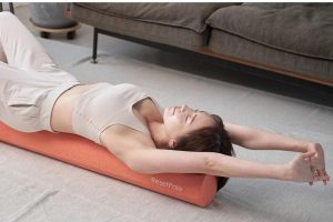 ストレッチ用ポールのおすすめ11選。人気メーカーの初心者向け製品もご紹介