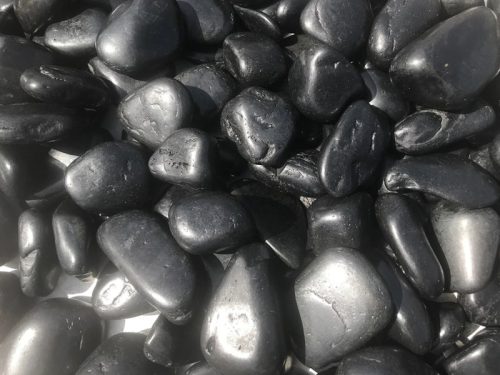 スタイルストーン 磨き玉石 黒玉石砂利 約40mm-80mm 20kg