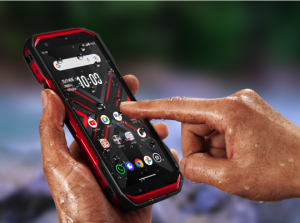 タフネススマホのおすすめ10選。アウトドアでも活躍する頑丈なモデルをご紹介