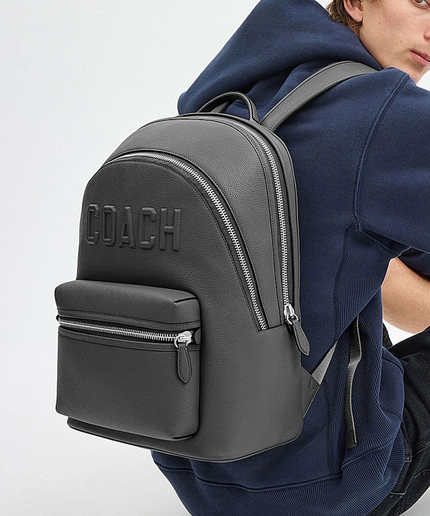 イルビゾンテ リュック 本革 黒 A4収納 大容量 美品 レザーリュックの