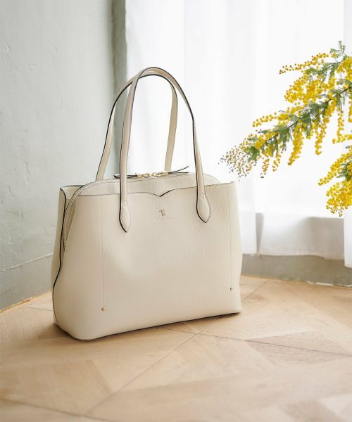 サマンサタバサ(Samantha Thavasa) ウェーブデザインカッティングトートーバッグ