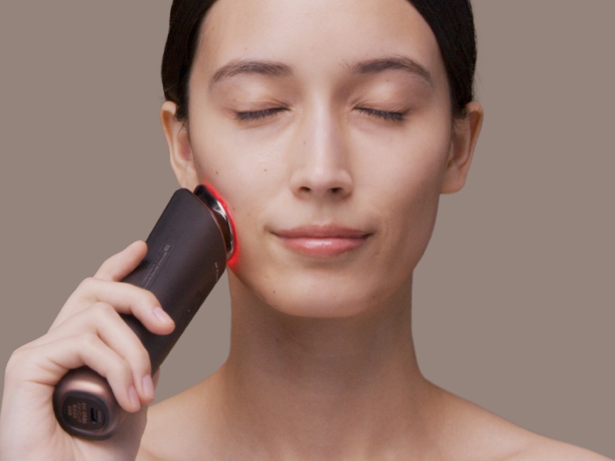 50代におすすめの美顔器19選。乾燥やハリ不足をケアするサポートアイテム