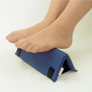 飛行機用フットレストのおすすめ10選。機内に持ち運びやすい製品をピックアップ