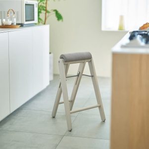 キッチン椅子おすすめ10選。折りたたみ可能な便利モデルも併せてご紹介