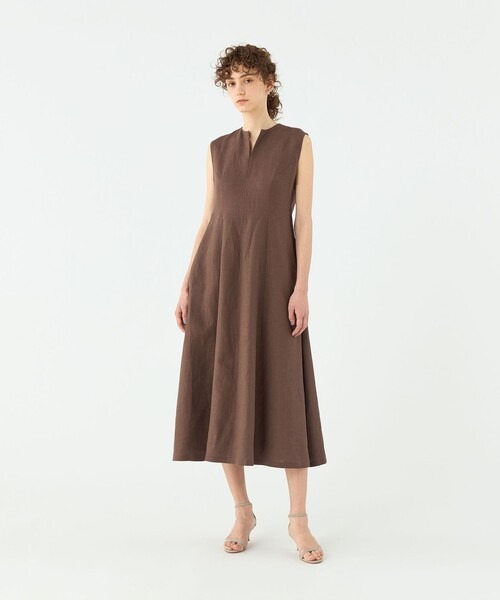 トゥモローランド(TOMORROWLAND) スムースリネン キーネックフレアワンピース