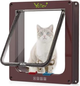 猫ドアのおすすめ15選。愛猫が自由に行き来できる便利なドア