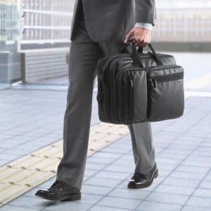 出張用ビジネスバッグのおすすめ26選。おしゃれなデザインのモノもご紹介