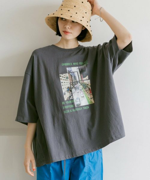 ニコアンド(niko and…) バック布帛CITYフォトＴシャツ