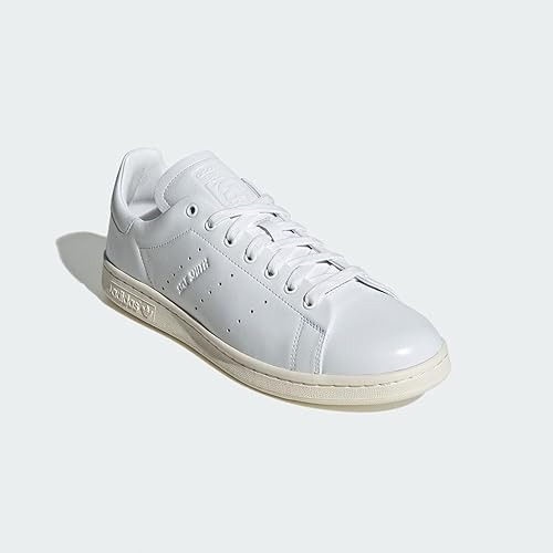 アディダス(adidas) スタンスミス Lux