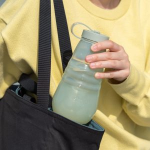 シリコンボトルのおすすめ19選。折りたたみタイプの製品もご紹介