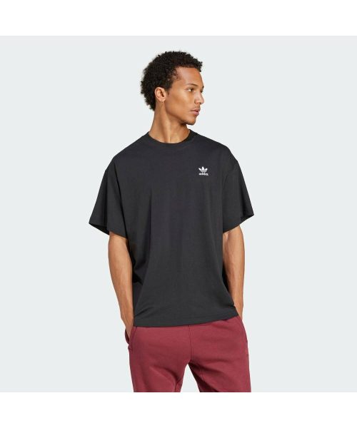 アディダス(adidas) トレフォイル エッセンシャルズ オーバーサイズ半袖Tシャツ