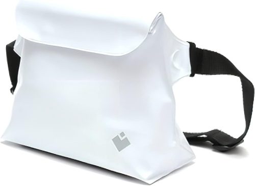 メゾンドアンマイヨ(MAISON DE UN MAILLOT) 防水ポーチ