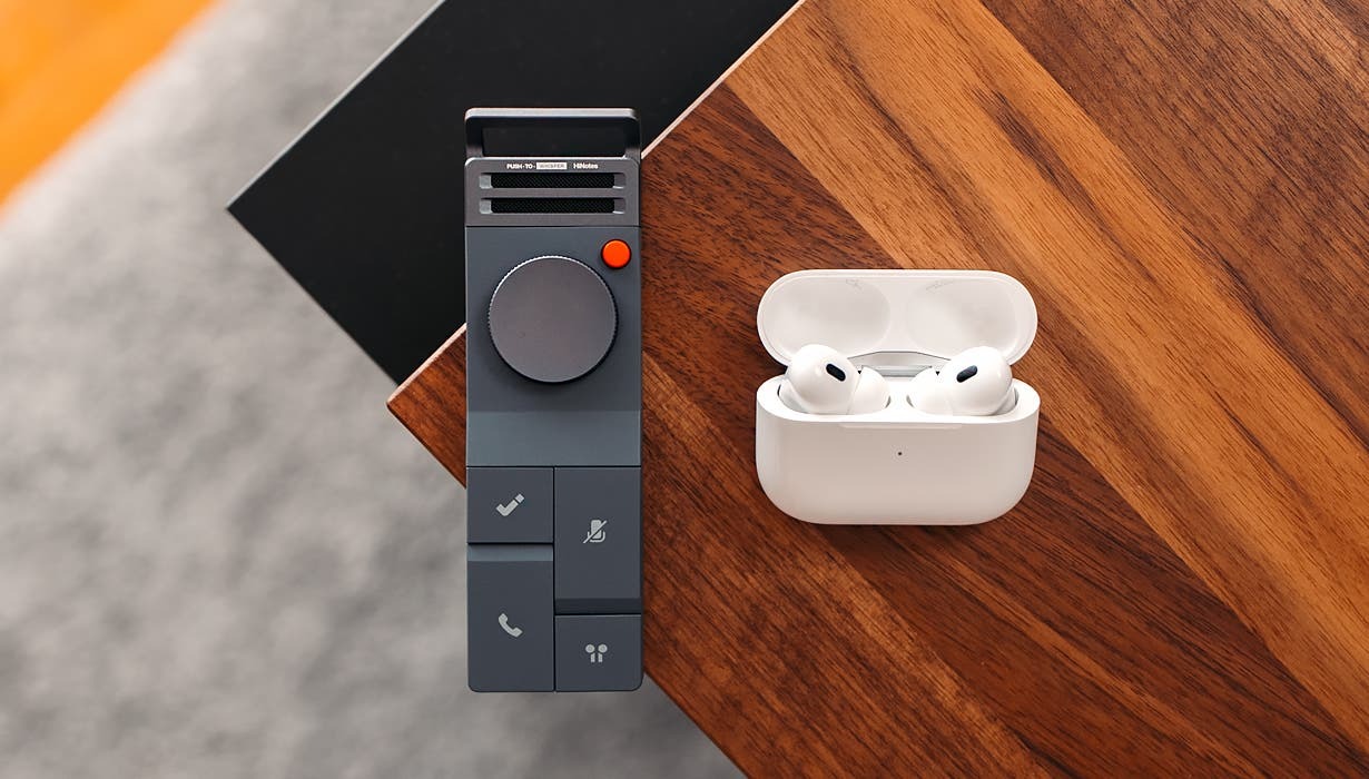 録音から要約まで！スマートにこなす次世代ボイスレコーダー「HiDock