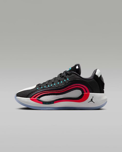 ナイキ(NIKE) ルカ 4