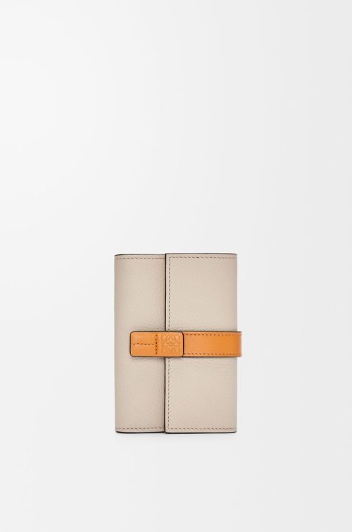 ロエベ(LOEWE) バーティカル ウォレット スモール ソフトグレインカーフ