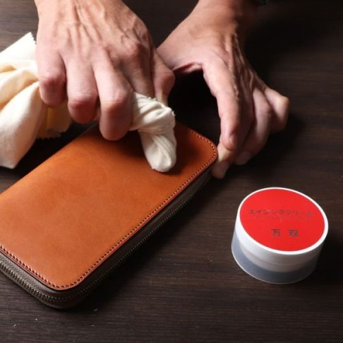 Paul Smith 最上位モデル　コードバン　名刺入れ　ブラウンカラー　茶 ポールスミス コードバン Paul Smith 馬蹄型 長財布 被せ 最高級