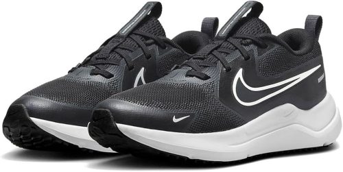 ナイキ(NIKE) コズミック ランナー