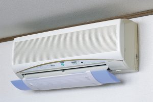 エアコン風除けのおすすめ13選。風が直接当たるのを防げる