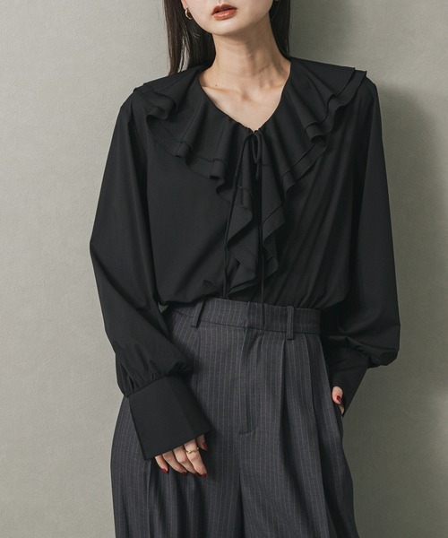 センスオブプレイス(SENSE OF PLACE) Vネックラッフルブラウス