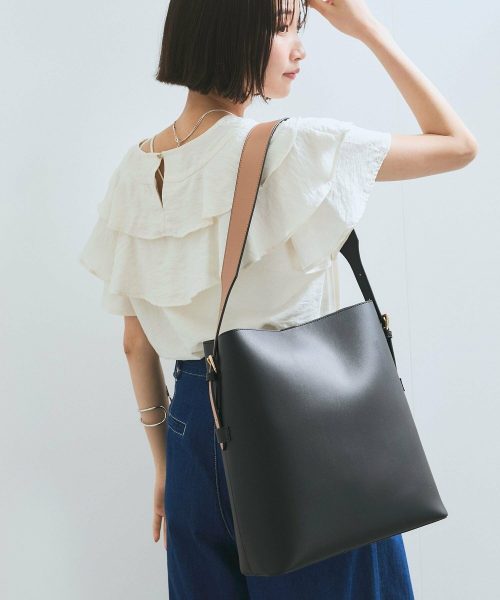 ビス(VIS) A4収納 リバーシブルハンドルワンショルダーバッグ