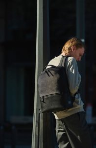 サムソナイトのビジネスリュックおすすめ10選。上品なアイテムが豊富