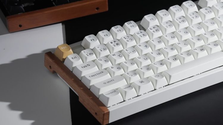 高速＆快適なタイピングを実現！自分好みに調整できるキーボード「Keychron K8 HE」