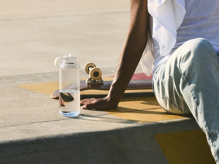 水筒のイメージ