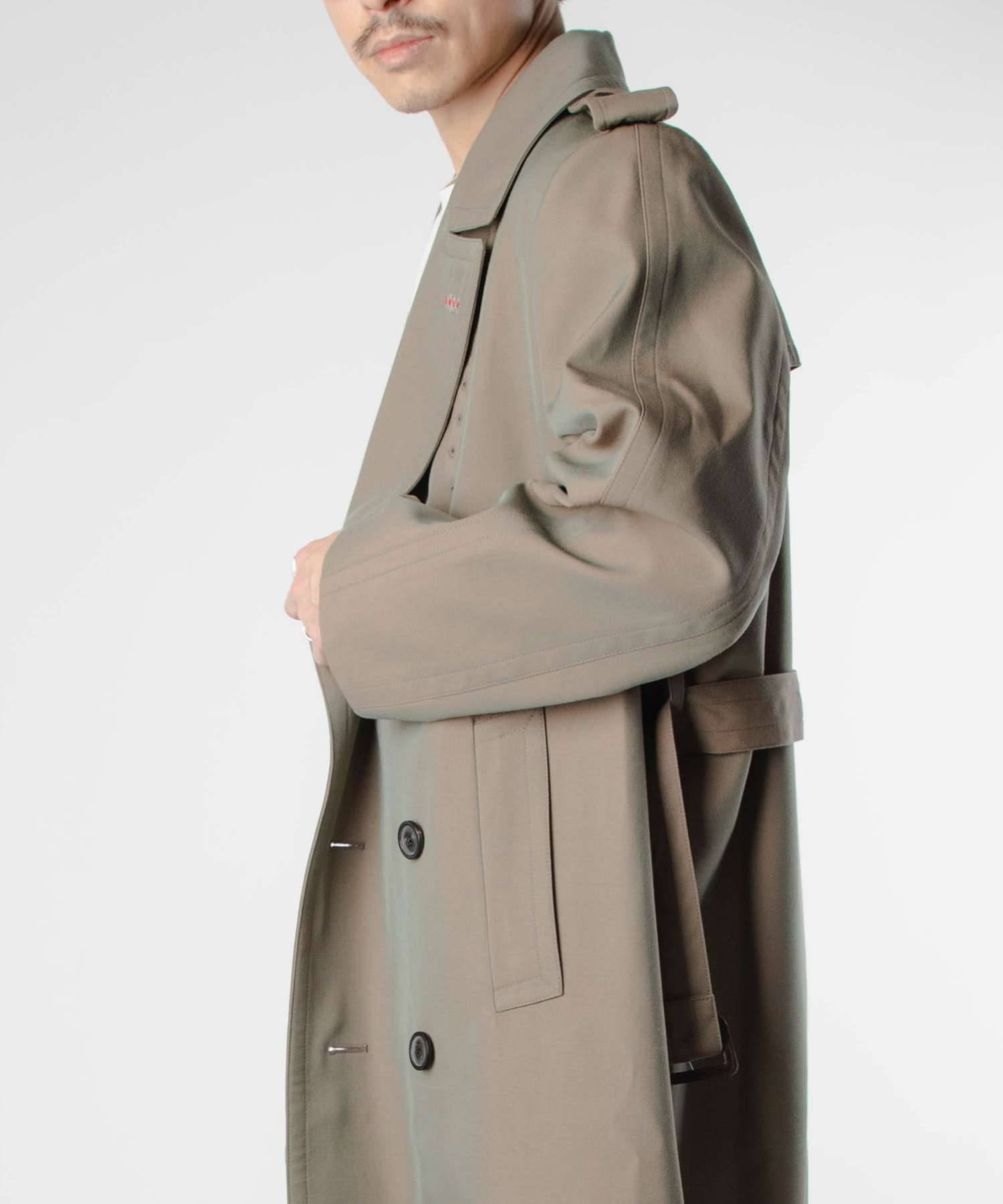 2025年版】メンズトレンチコートのおすすめブランド15選。コーデもご紹介