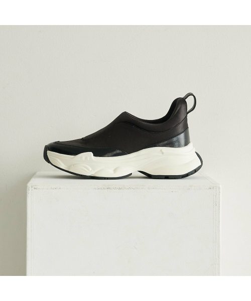 オゥバニスター(Au BANNISTER) ハンズフリースニーカー