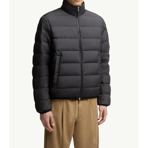 モンクレール(MONCLER) Baudinetショートダウンジャケット