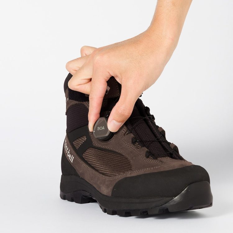 トレッキングシューズ(登山靴)のイメージ