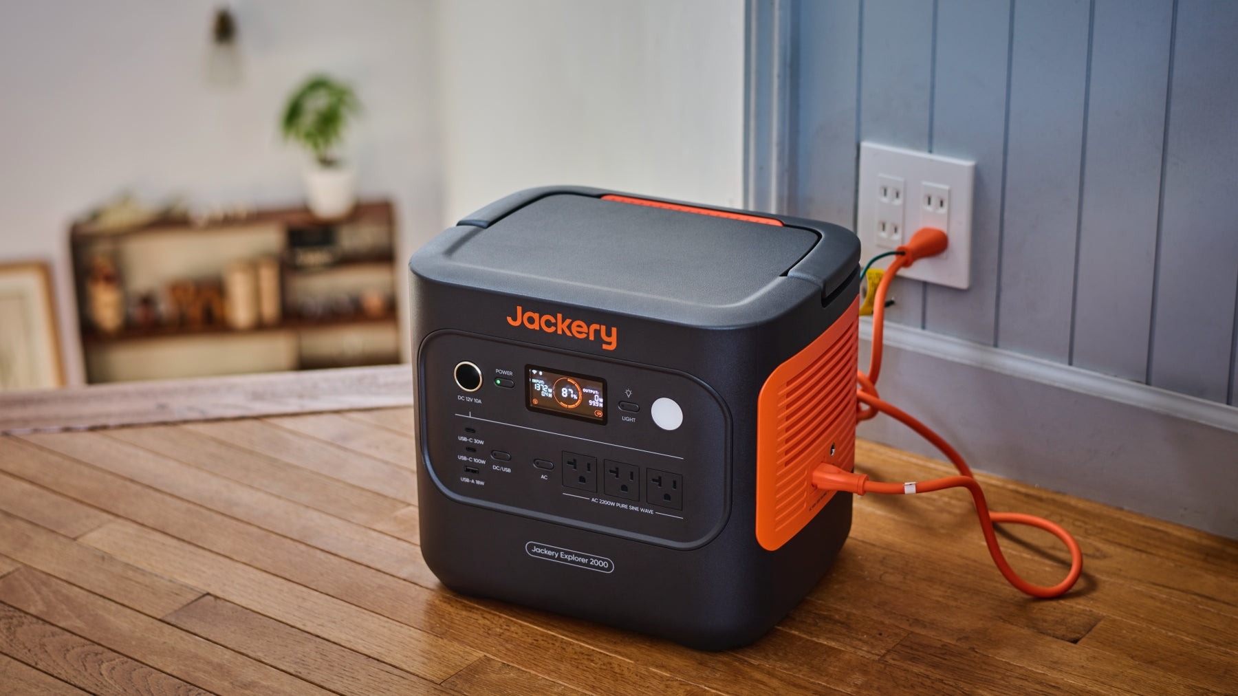 2025年版】ポータブル電源のおすすめ20選。ソーラー充電対応のモデル