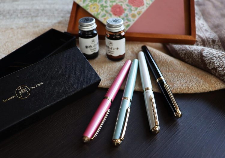 万年筆のイメージ