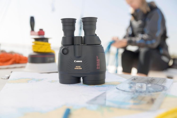 双眼鏡のイメージ