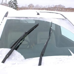 雪用ワイパーのおすすめ10選。雪や氷を除去して安全なドライブをサポート