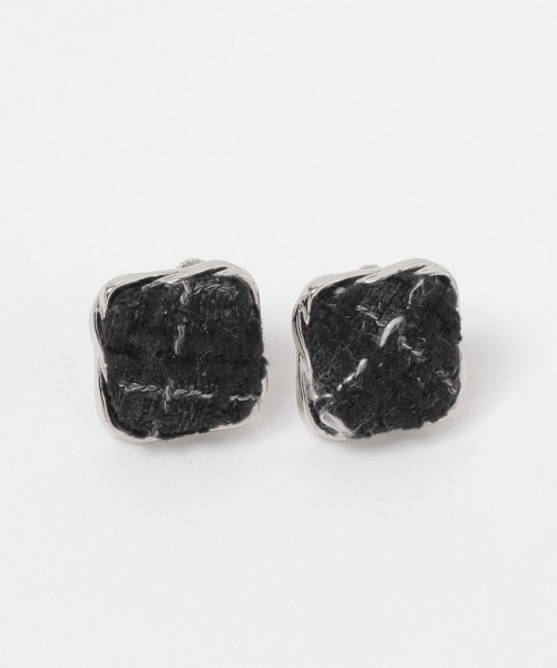 フォーエバー トゥエンティーワン(FOREVER 21) スクエアデザインイヤリング