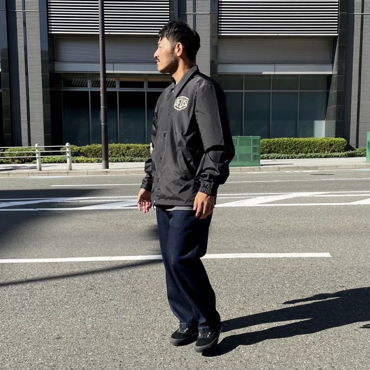 コーチジャケットのイメージ