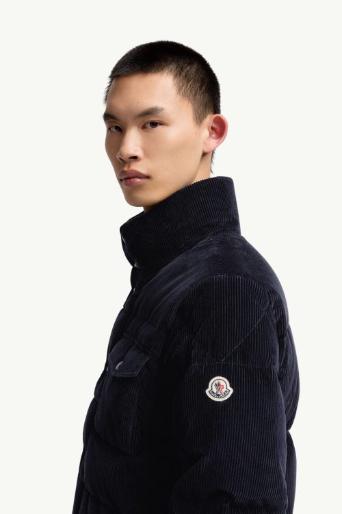モンクレール(MONCLER) Serrant ショートダウンジャケット
