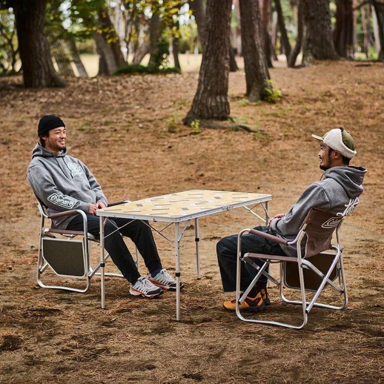 折りたたみテーブルのイメージ