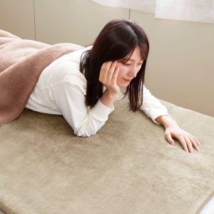 敷き毛布のおすすめ14選。プラス1枚の毛布であたたかさアップ