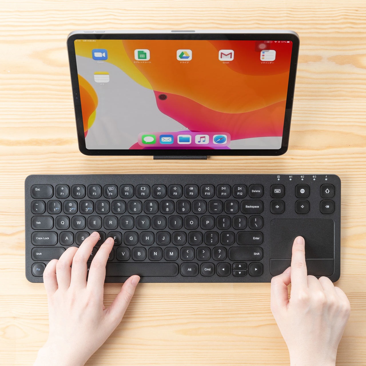 タッチパッド付きキーボードのおすすめ16選。テンキー付きのモデルも