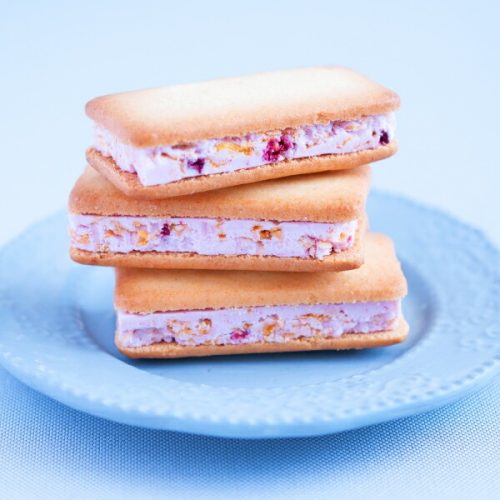 東京風美庵 苺のワルツCOBACO あまおう苺のバターサンド