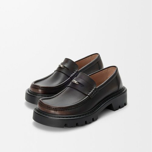 ロエベ(LOEWE) シエラ ローファー 起毛カーフ