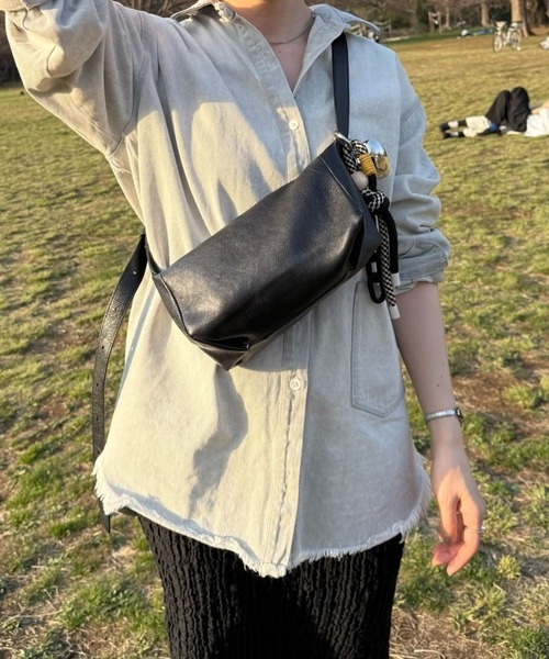 イア パピヨネ(ear PAPILLONNER) ボックスミニショルダーバッグ